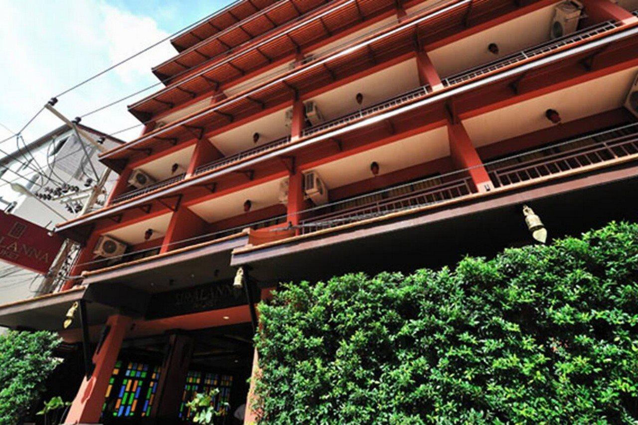 Siralanna Hotel Patong Екстериор снимка