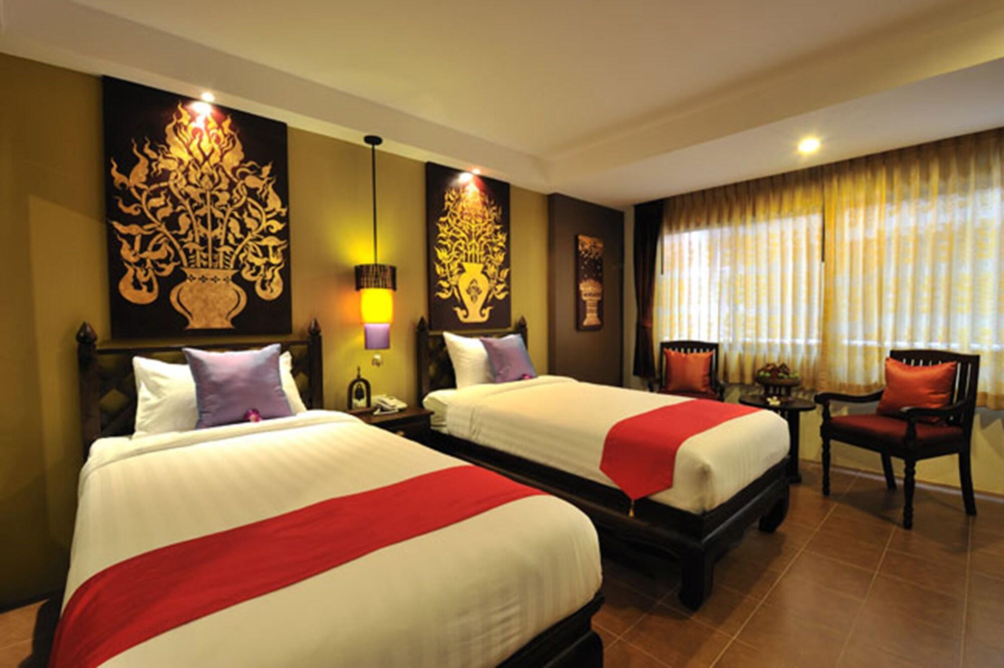 Siralanna Hotel Patong Екстериор снимка